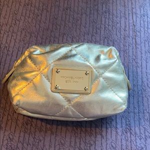 Michal Kors Zip Pouch